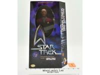 Captain Benjamin Sisko #1 Star Trek Deep Space Nine MISB 1999 Playmates 12"