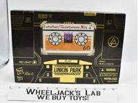 Soundwave MISB Linkin Park Special Edition Gold Transformers 2012 Hasbro