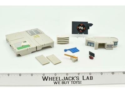 Travel City Police Station Mini Play Set 1987 Micro Machines Galoob