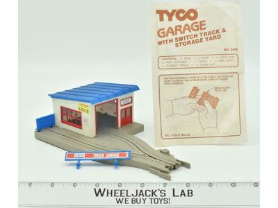 Electric Trucking US-1 Scale HO Slot Car Exxon Truck Garage W/Switch Track Tyco