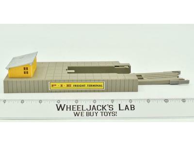 Electric Trucking US-1 Scale HO Slot Car Freight Truck Terminal Tyco Vintage