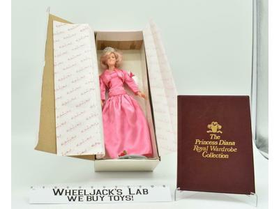 Princess Diana Wardrobe Collection Doll and Collector's Book MIB Danbury Mint