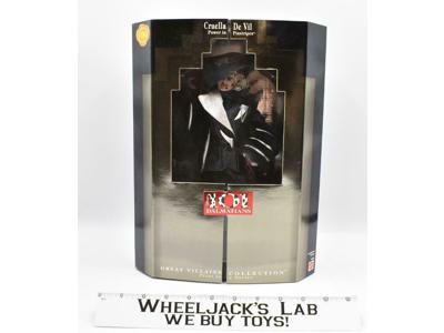 Cruella De Vil Power in Pinstripes 101 Dalmatians MISB 1996 Mattel Disney Doll