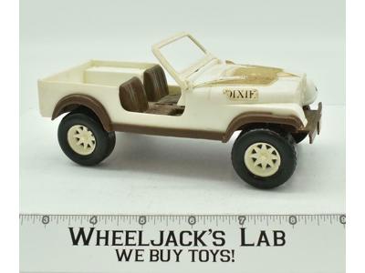 Daisy's 1979 Golden Eagle "Dixie" Jeep Dukes of Hazzard 1979 Toy Car