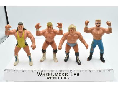 Lot of 4 Wrestling Figures WCW 1990 Galoob Vintage