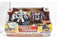 Ultra Magnus VS Skywarp The Ultimate Battle Classics Transformers 2006 Hasbro