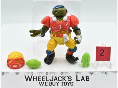 T.D. Tossin' Leo #2 Teenage Mutant Ninja Turtles 1991 Playmates Action Figure