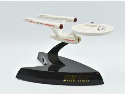 U.S.S. Enterprise Lighted Figurine W/ Musical Theme Star Trek 1993 MIB