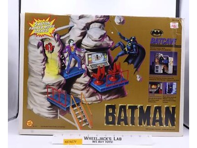 Batcave DC Comics Batman 1989 Toy Biz Action Figure Playset NEW SEALED
