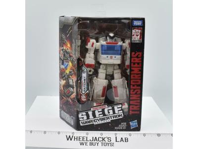 Ratchet Siege WFC Deluxe Generations NEW Transformers Hasbro Takara 2019