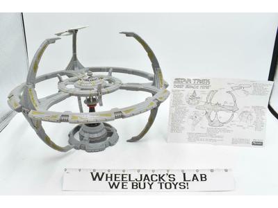 Space Station DS9 Star Trek Deep Space 9 1994 Playmates 100% Complete Playset