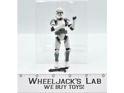 Grey Clone Trooper #2 Attack on Coruscant Star Wars 2005 Hasbro Action Figure