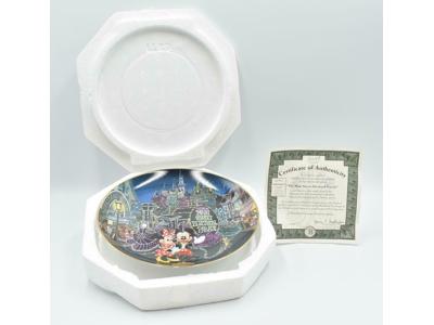 The Main Street Electrical Parade Disneyland's 40th Ann. The Bradford Exchange