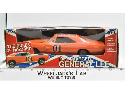 Dukes Of Hazzard General Lee 01 Die Cast Metal 1969 Charger ERTL 2002