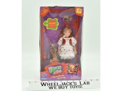 Cindy Lou Who w/ Max the Dog 9" NEW MISB 2000 Playmates Universal Action Figure