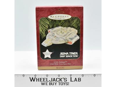 U.S.S. Defiant Deep Space 9 Star Trek MIB MAGIC Keepsake Ornament 1997 Hallmark