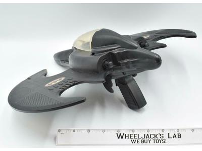 Batman Batwing W/Villain Cruncher Toy Biz 1989 DC Comics Vintage