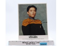 Harry Kim Star Trek Voyager Garrett Wang AUTOGRAPHED 8x10 Picture