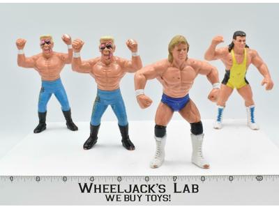 Lot of 4 Wrestling Figures WCW 1990 Galoob Vintage