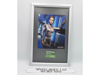 Seven of Nine Star Trek Voyager Jeri Ryan AUTOGRAPHED 8x10 Picture