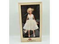 Marilyn Monroe World Doll White Dress 71897 18" MIB 1983 Vintage Doll