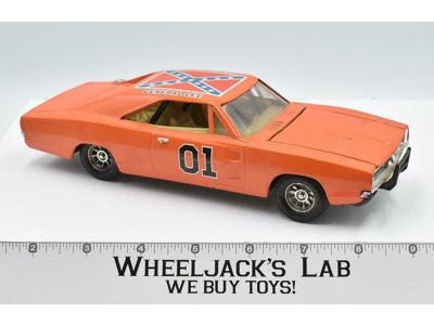 General Lee 1969 Dodge Charger Dukes of Hazzard 2005 ERTL Die-Cast Car 1/25