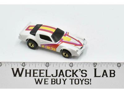 Camaro Z-28 Mattel Hotwheels Gold Wheels 1982 Vintage Mispelled Camro on Bottom