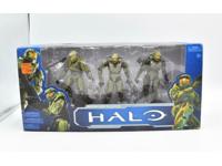 Halo 10th Anniversary Master Chief Evolution MISB NEW McFarlane Toys 2011 Set