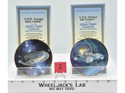 U.S.S. Voyager NCC &amp; U.S.S. Defiant #2 Mini Plates Star Trek 1997 Hamilton