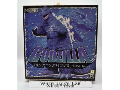 Godzilla Toho 1962,2010 X Plus Garage Toy Action Figure MIB NEW