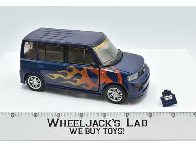 Skids Scion Toyota XB Alternators 100% Complete 2005 Hasbro Transformers Figure