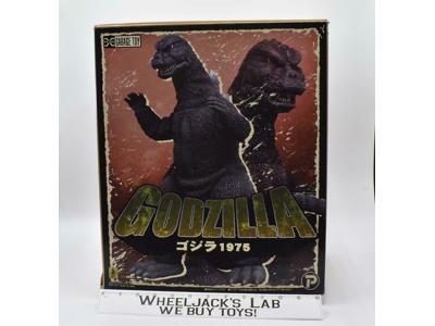 Godzilla Toho 1975,2017 X Plus Garage Toy Action Figure MIB NEW