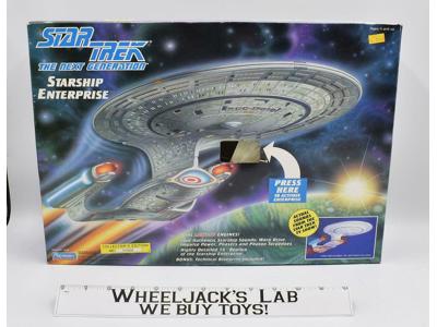 Starship Enterprise Star Trek The Next Generation 1992 Playmates NEW MIB