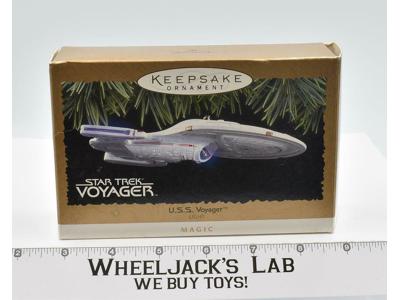 U.S.S. Voyager Star Trek MIB NEW MAGIC Keepsake Ornament 1993 Hallmark