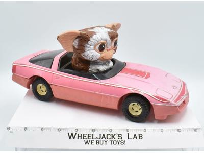 Gremlins Gizmo Driving Car Pink Chevrolet Corvette Vintage 1984 ERTL Warner Bros