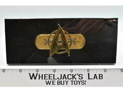Uniform Lapel Pin Starfleet Star Trek SEALED