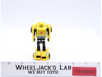 Bumblebee 100% Complete Legends Class Transformers Universe Hasbro Action Figure