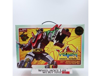 Voltron Defender of the Universe 30th Anniversary Collector Set Toynami NR MINT