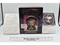 The Next Generation Lighted/Musical Globe Star Trek 1993 Paramount Pictures MIB