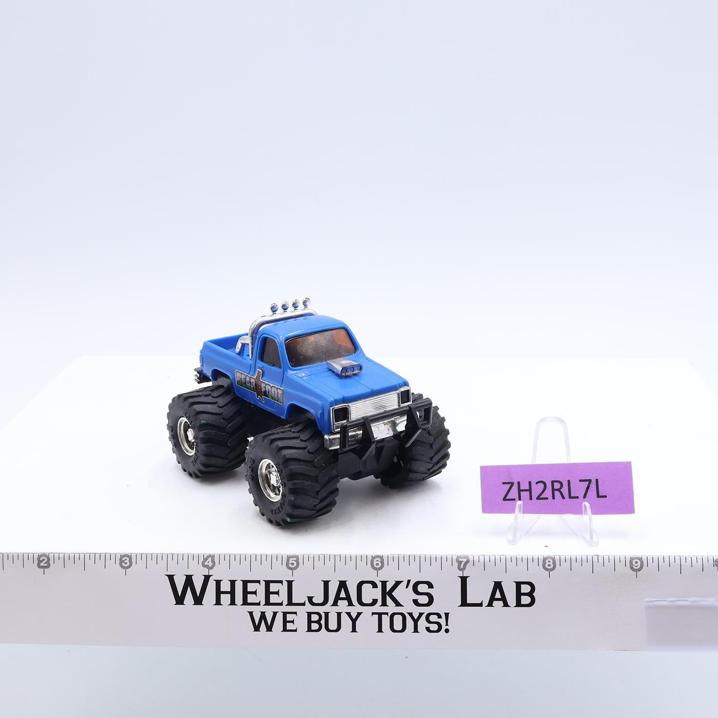 Bear Foot Road Champs 4x4 GMC Pickup Truck BLUE 1983 Vintage