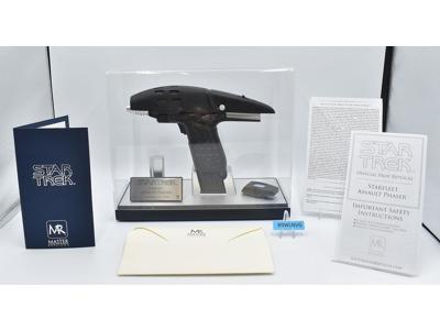 Starfleet Assault Phaser Star Trek Final Frontier Master Replica 1025/2000