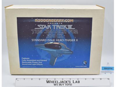 Standard Issue Hero Phaser II Star Trek Search for Spock 2006 Roddenberry