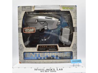 Starfleet Phaser &amp; Communicator Star Trek 2002 Art Asylum Play Accessories Props