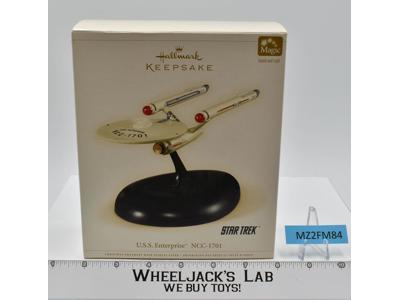 U.S.S. Enterprise NCC-1701 Star Trek MIB 2006 Hallmark Keepsake Ornament