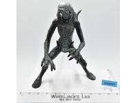 Alien Xenomorph Aliens 1996 Kenner 10 inch Action Figure