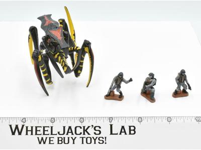 Arachnid Warrior Bug Starship Troopers 1996 Galoob Complete Action Figure