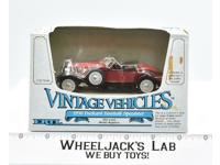 1930 Packard Boattail Speedster Vintage Vehicles #2542 ERTL Die-Cast Metal