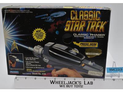 Classic Phaser Star Trek W/Box 1994 Playmates Action Figure