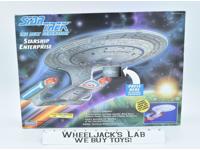 Starship Enterprise Star Trek The Next Generation 1992 Playmates NEW MIB