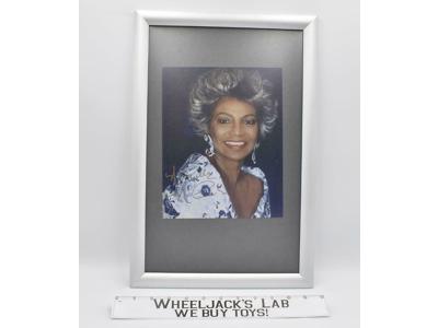 Nyota Uhura Star Trek Nichelle Nichols AUTOGRAPHED 8x10 Picture